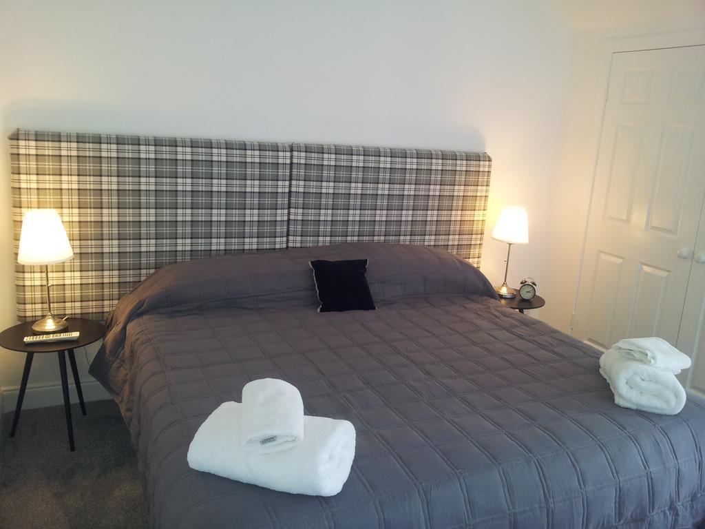The Bridge Of Lochay Hotel 킬린 외부 사진
